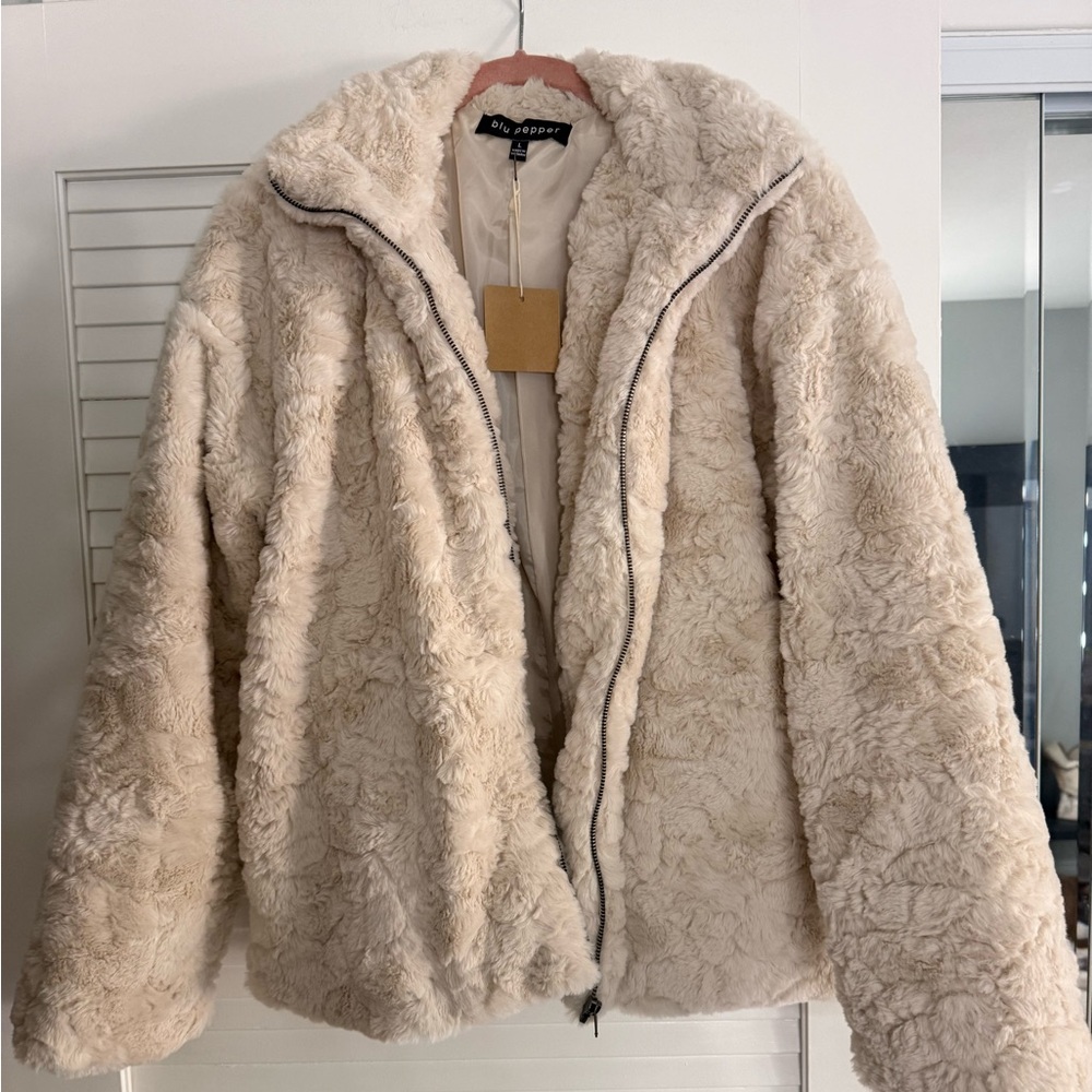 Blu Pepper Faux Fur zip-up jacket-Size Large